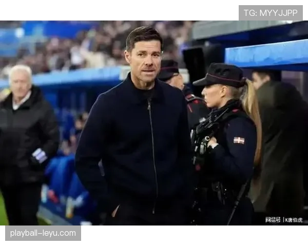 阿隆索传球失误葬送反击良机,状态回暖仍需提升传球精度 阿隆索传球失误葬送反击良机,状态回暖仍需提升传球精度