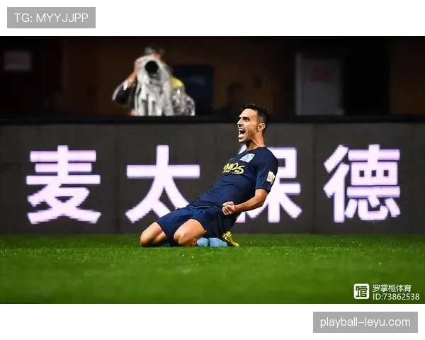 安德烈·拉蒂乌加盟西甲新东家,球队期待其稳健表现助力持续提升 安德烈·拉蒂乌加盟西甲新东家,球队期待其稳健表现助力持续提升