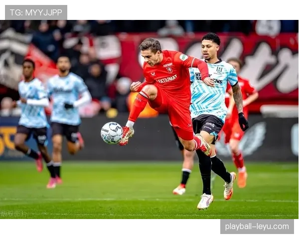 水晶宫在欧联杯小组赛中表现稳健，力争冲击晋级新阶段